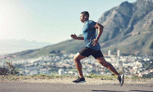 Con el tiempo, nuestro cuerpo se acostumbra a repartir mejor el oxígeno.