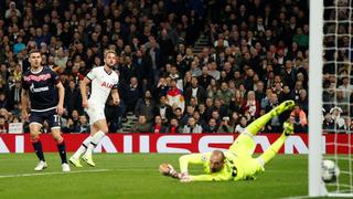 Tottenham venció 5-0 a Estrella Roja por fecha 3° de la Champions League, con doblete de Son y Kane