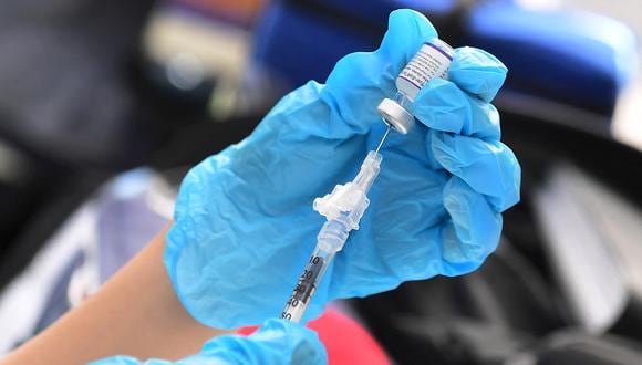 El Minsa está evaluando aplicar vacunas de Pfizer y Moderna para la inoculación contra el COVID-19 a los menores de 5 a 11 años | Foto: AFP / Referencial