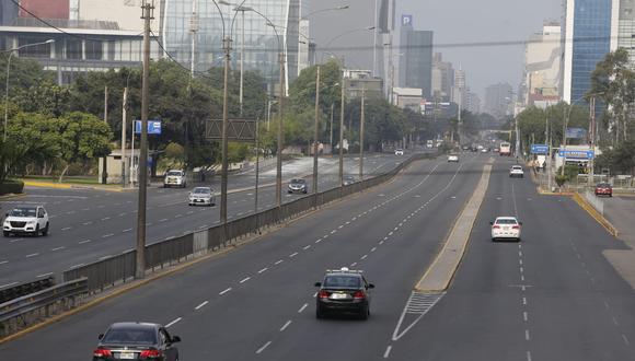 El Gobierno remarcó que se busca que los ciudadanos puedan acudir con facilidad a sus centros de votación. (Foto: El Comercio)