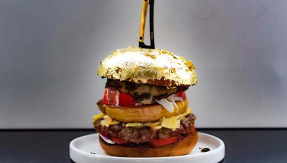 La hamburguesa contiene pan cubierto en oro comestible, hígado de pato, caviar, entre otros insumos. (Foto: Instagram/ @chefdiego010)