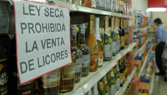 Los supermercados deberán suspender la venta de bebidas alcohólicas y los bares y licorerias deberán cerrar sus puertas. (Foto: Referencial)