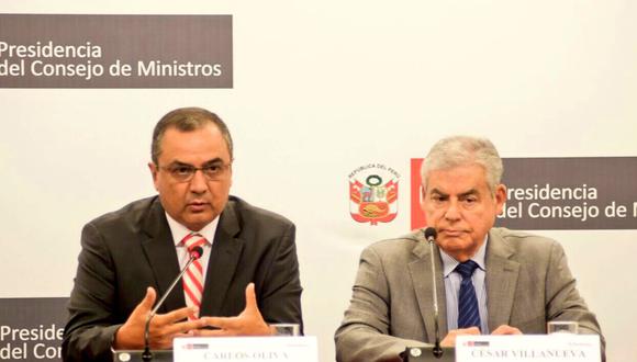 Carlos Oliva, ministro de Economía y Finanzas, junto con César Villanueva, Presidente del Consejo de Ministros. (Foto: MEF)