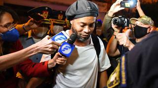 Las primeras palabras de Ronaldinho tras abandonar la prisión en Paraguay | VIDEO