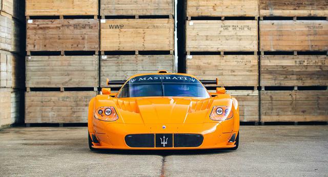 El Maserati MC12 Corsa cuenta con un potente motor V12 de 744 hp que le permite alcanzar los 326 km/h. (Fotos: Girardo & Co.).