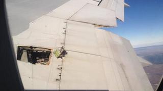 Tuitera mostró cómo su avión se despedazaba en pleno vuelo [FOTO]