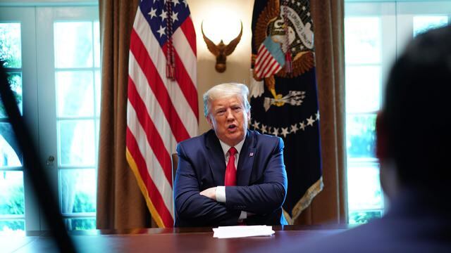 El presidente de Estados Unidos ordenó suspender los aportes de su país a la OMS, que en el periodo 2016-2017 representó el 76% de aportaciones voluntarios, acusando al ente de un “grave mal manejo” de la pandemia de coronavirus COVID-19. (Foto: AFP / MANDEL NGAN)