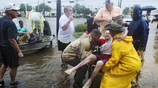 Emergencia en Houston: hospitales evacúan a pacientes por el desastre de Harvey