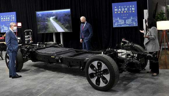 Uno de los objetivo de Joe Biden es liderar las transformación eléctrica de los automóviles