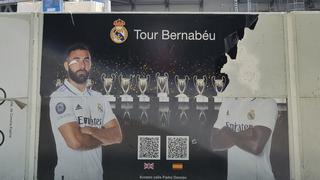 Arrancan la cara Vinicius Jr. de cartel en el estadio Santiago Bernabéu