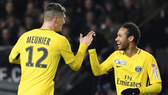 Neymar y Thomas Meunier fueron compañeros durante tres temporadas en PSG. (Foto: AFP)