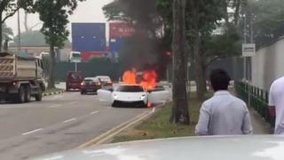 Un lujoso Lamborghini se incendió en plena calle