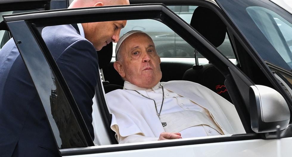 Pope Francis undergoes surgery again today under general anesthesia due to the risk of intestinal obstruction