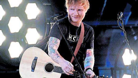 Ed Sheeran durante su presentaci&oacute;n en el Grammy 2017. Seg&uacute;n la revista &ldquo;Forbes&rdquo;, en el 2016 sus ganancias superaron los US$33 millones (Foto: AFP)