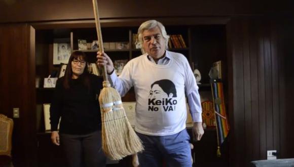 Fernando Olivera se suma a la marcha contra Keiko Fujimori