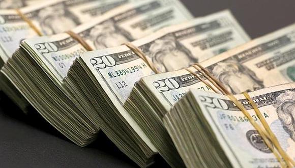 El dólar en la plaza mayorista se depreció hoy un 0.35 %. (Foto: Reuters)