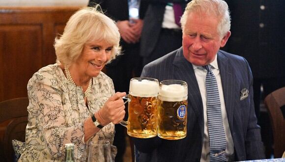 Carlos de Gales y Camilla de Cornualles. (Foto: AFP)