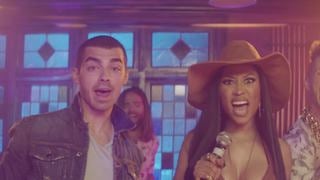 Nicki Minaj canta junto a Joe Jonas en el nuevo video de DNCE