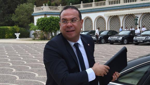 El ministro tunecino de Sociedad Civil y Derechos Humanos, Mehdi Ben Gharbia, llega a la primera reunión del gabinete el 31 de agosto de 2016 en el Palacio de Cartago, cerca de Túnez. (Foto: FETHI BELAID / AFP).