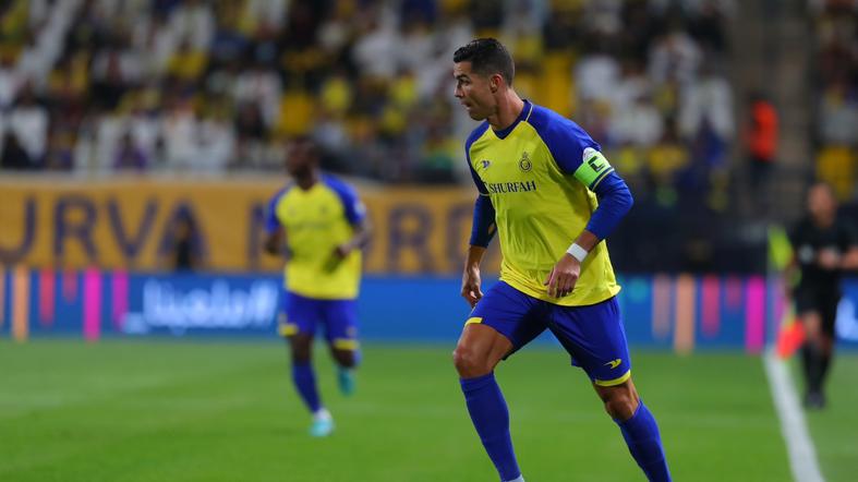 Victoria en los minutos finales: Al Nassr 3-1 Al Batin con Cristiano Ronaldo