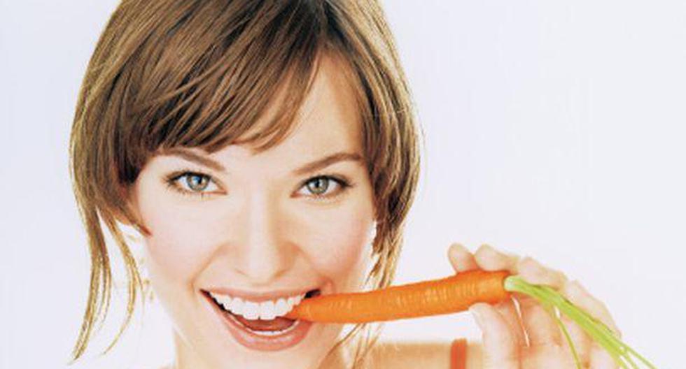 La zanahoria tiene la capacidad de cuidar la salud de los ojos, pero también es perfecto para mantener un pelo saludable. ¿No lo sabías? Aquí te explicamos. (Foto: Getty Images)