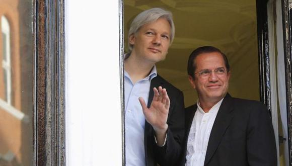 Canciller de Ecuador presenta balance sobre el asilo de Assange