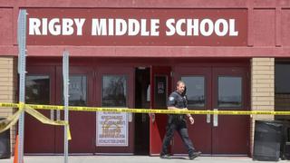 Alumna de sexto grado dispara en una escuela y hiere a tres personas en EE.UU. 