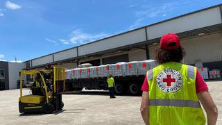 Despegan los primeros aviones con ayuda humanitaria hacia Tonga