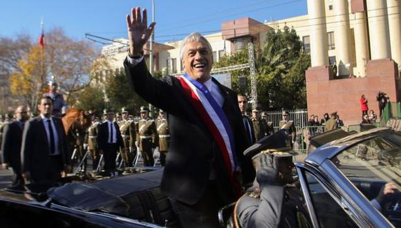 Tras el estallido social, entre otras medidas, Piñera anunció la intención de su gobierno de que se rebaje el sueldo de los parlamentarios. (Foto: Getty Images, via BBC Mundo)