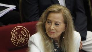 La senadora paraguaya vacunada contra el coronavirus de forma irregular renuncia a su escaño 