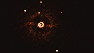 Captan la primera imagen de un sistema solar con una estrella similar al Sol
