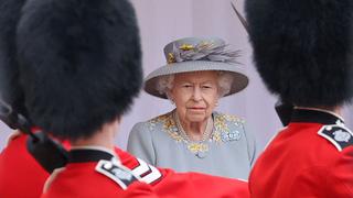 Isabel II se perderá esta primavera las tradicionales “fiesta de jardín” del palacio de Buckingham