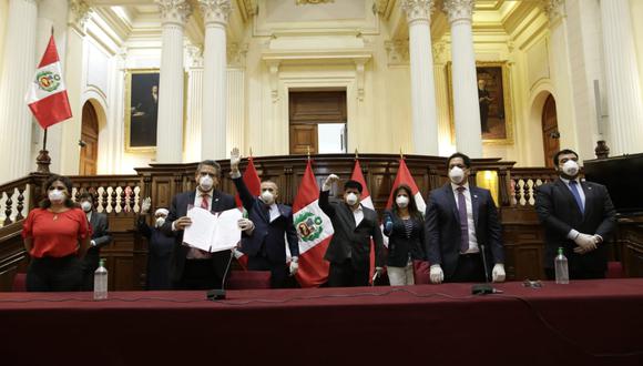 Congreso promulgó la ley que permite el retiro del 25% de fondos de las AFP, tras vencer el plazo para que el presidente Martín Vizcarra la respalde o la observe (Foto: Antonhy Niño de Guzmán)