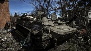 Estados Unidos advierte que Rusia “reposiciona” sus fuerzas cerca de Kiev pero sin “retirada”