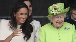 Meghan Markle y la reina Isabel II por primera vez solas en un acto oficial | FOTOS