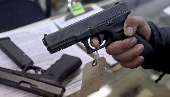 Las armas que poseía el acusado eran de origen ilegal, ya que no se encontraba registrado como legítimo usuario de armas de fuego. (Foto: Reuters)