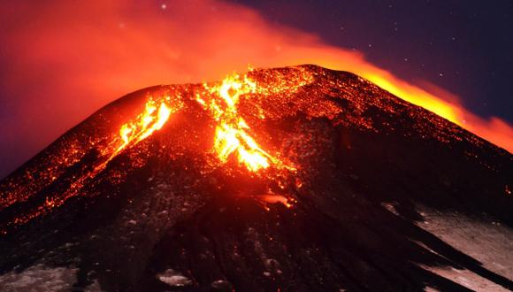 Chile: Suben a 4.000 los evacuados por el volcán Villarrica