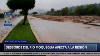 Moquegua: calles y viviendas inundadas tras desborde de río Tumilaca | VIDEO