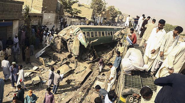 El terrible choque de trenes que ha enlutado a Pakistán - 5