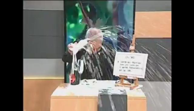 Presentador De Tv Intentó Abrir Una Botella De Champán Pero No Resultó Como Esperaba Virales 9844
