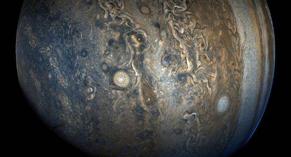 La imagen fue captada por Juno cuando realizaba su décimo acercamiento a Júpiter. (Foto: NASA)