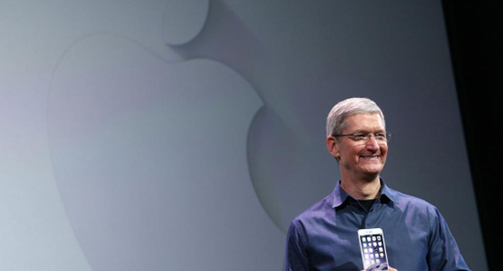 El CEO de Apple, Tim Cook, reconoció que están contemplando alternativas para bajar el precio de los iPhone; sin embargo, no bajarán la calidad de sus productos. (Foto: Getty Images)