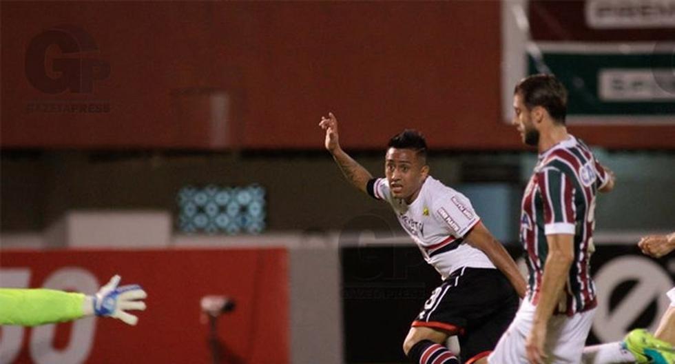 Christian Cueva estuvo a punto de anotar el primer gol del Sao Paulo con esta jugada. (Foto: gazetapress)
