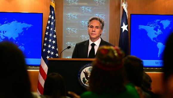 El secretario de Estado de EE. UU., Antony Blinken, habla durante una conferencia de prensa sobre el informe anual de derechos humanos, en el Departamento de Estado de EE. UU. en Washington, DC, el 20 de marzo de 2023. (Foto de Jim WATSON / AFP)