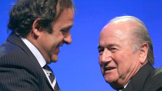 Platini no desafiará a Blatter en elecciones de la FIFA de 2015