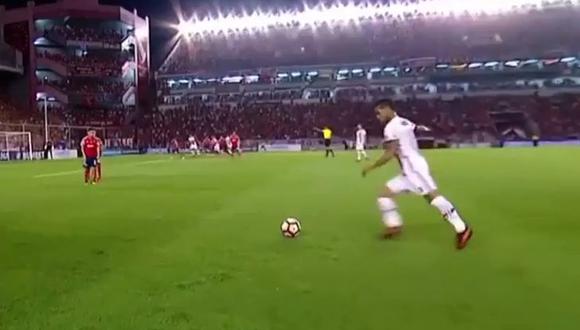 Miguel Trauco y la precisa asistencia para el 1-0 de Flamengo en final de Sudamericana. (Foto: Twitter)