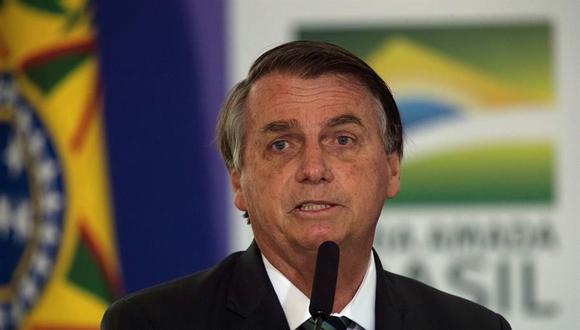 "Bolsonaro incluso encontró tiempo para oponerse a una propuesta presentada a la Organización Mundial de la Salud por India y Sudáfrica para levantar temporalmente las restricciones de patentes sobre las vacunas contra el coronavirus".  (EFE/ Joédson Alves/Archivo).