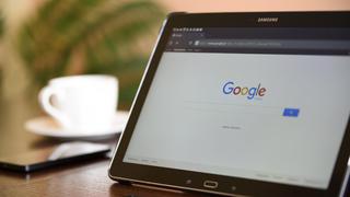 Google paga “miles de millones” para que buscador se use por defecto en celulares, según autoridades de EE.UU.