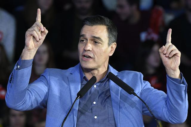 El PSOE de Pedro Sánchez se reafirmó como la fuerza política más votada en las últimas elecciones en España. Sin embargo, no posee la mayoría parlamentaria para gobernar en solitario. (AFP)