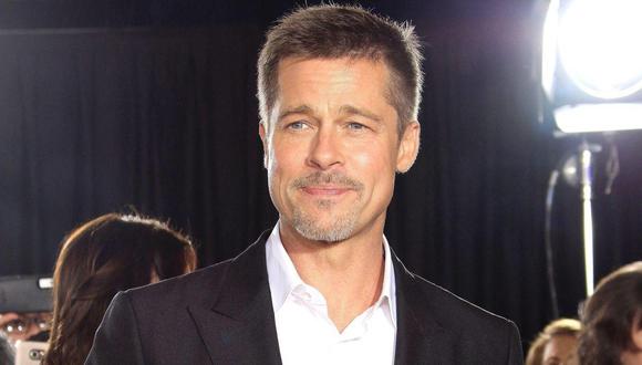 Brad Pitt capta la atención al aparecer con falda en alfombra roja. (Foto: EFE)
